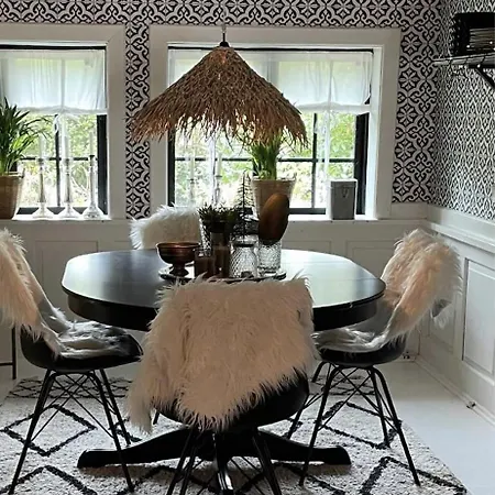 Villa Charming Within Walking To Holeby